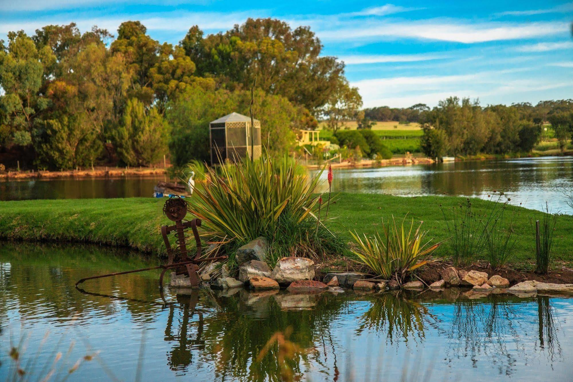 Stonewell Cottages And Vineyards Тананда Екстериор снимка