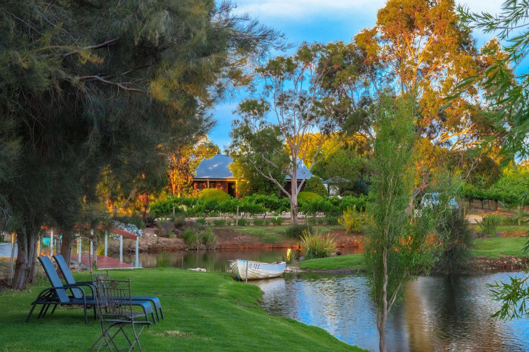 Stonewell Cottages And Vineyards Тананда Екстериор снимка