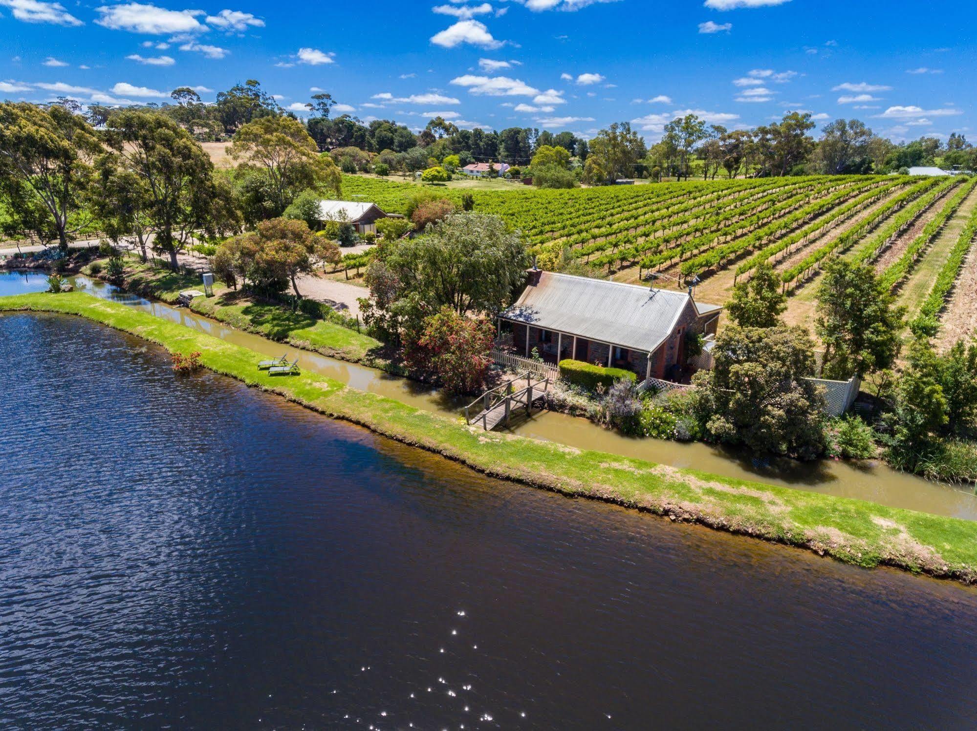 Stonewell Cottages And Vineyards Тананда Екстериор снимка